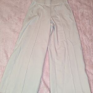 Jones New York Light Cream Cropped Pants